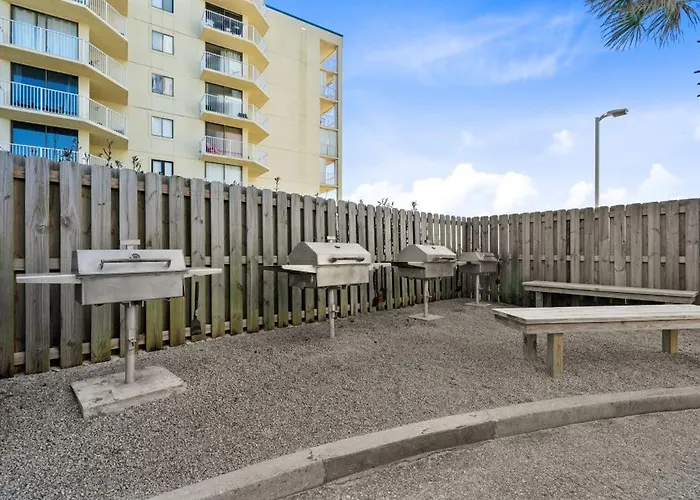 Lighthouse 1709 By Youngs Suncoast Gulf Shores